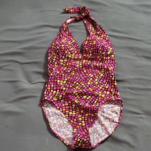 Full piece bathing suit